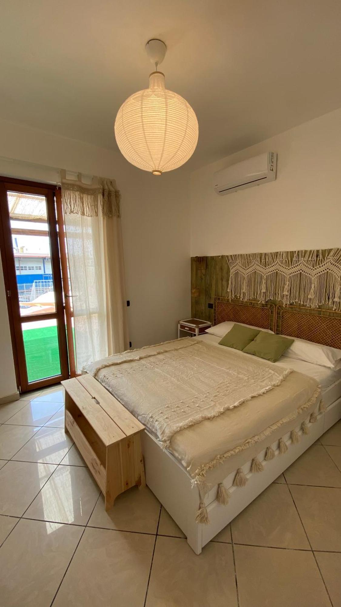 Giu Al Porto Apartman Salerno Kültér fotó