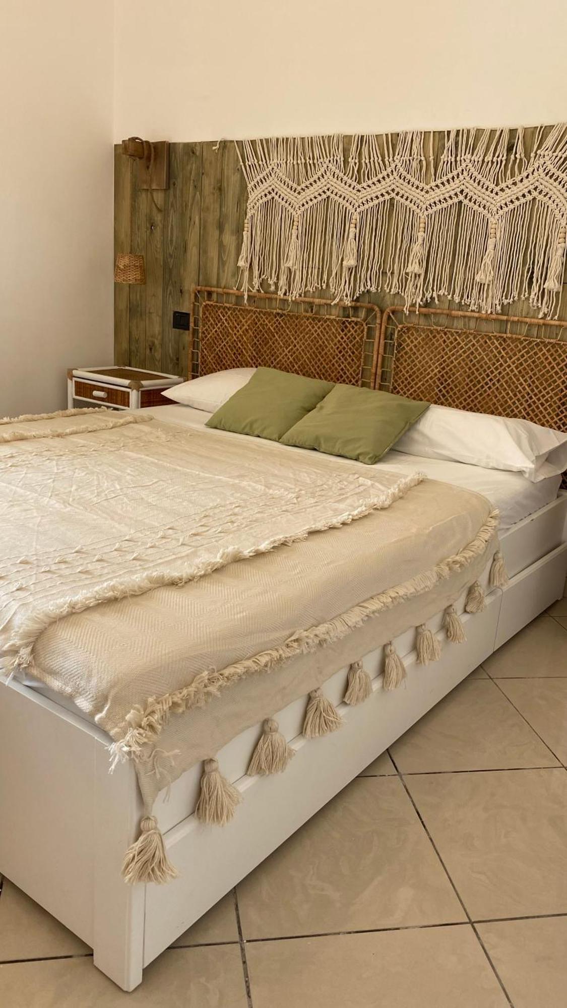 Giu Al Porto Apartman Salerno Kültér fotó